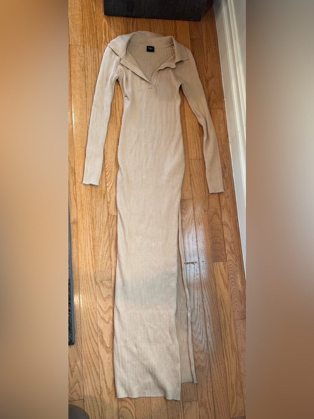 Ribbed Long Sleeve Beige Maxi Dress with collar and side split size small